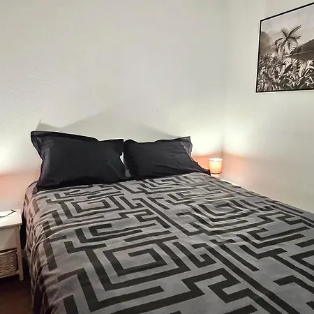 Apartment T2 Neuf - Centre - Parking Supp *