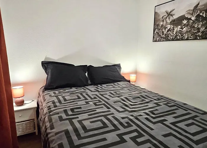 Appartement T2 Neuf - Centre - Parking Supp *